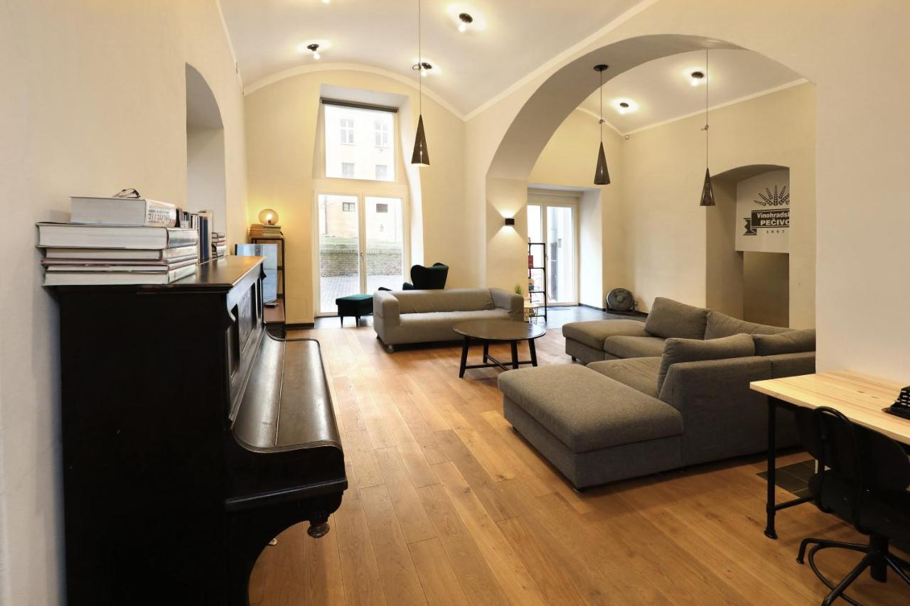 Design Loft 2 Minutes To Wenceslas Square Πράγα Εξωτερικό φωτογραφία